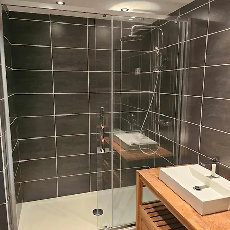 Duplex Moderne Avec Vue Montagne *