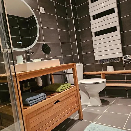 Duplex Moderne Avec Vue Montagne